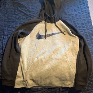 Mens Nike Dri-Fit Hoodie Size M